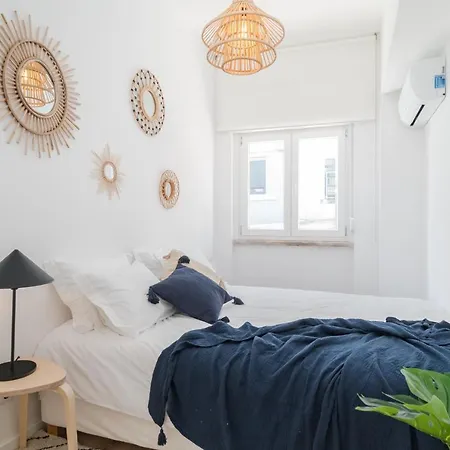 Apartment Casa Boma - Architect With Private Terrace - Alcantara Iii Lisbon